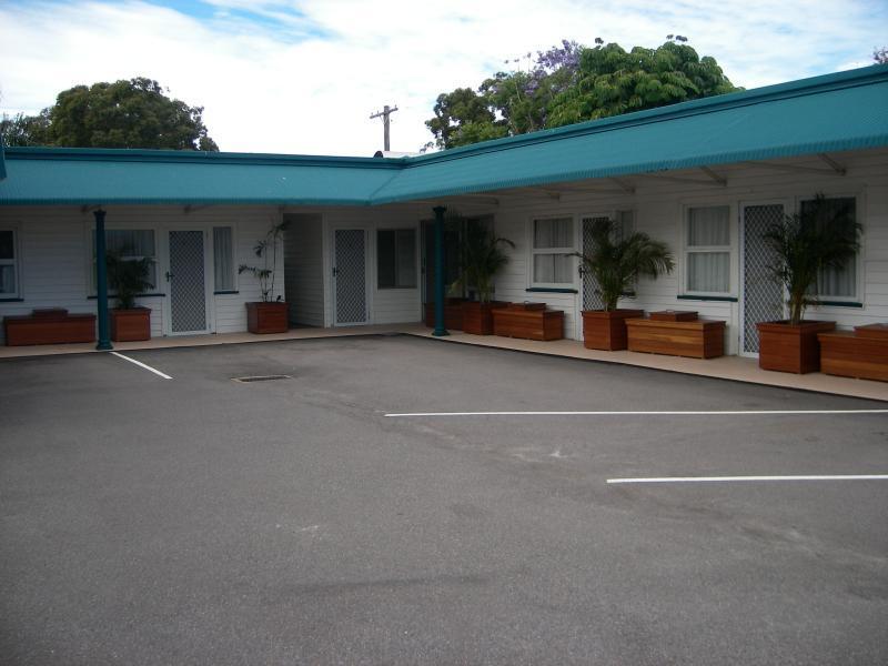 Bali Hi Motel Tuncurry Exterior photo